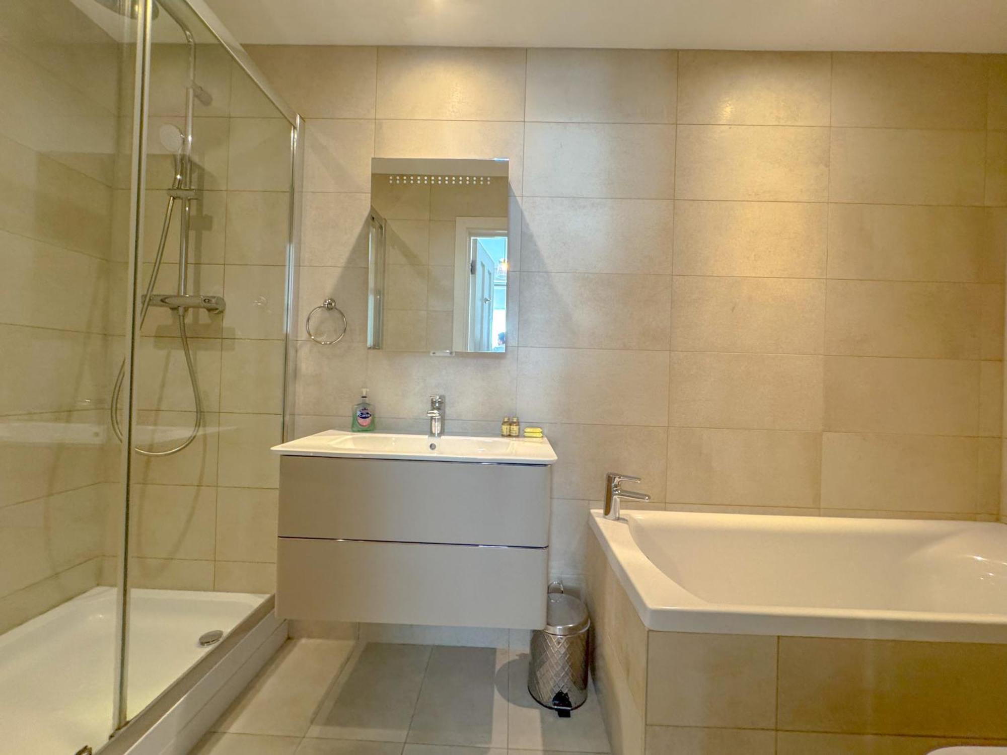 Whitfield Street Apartments لندن المظهر الخارجي الصورة